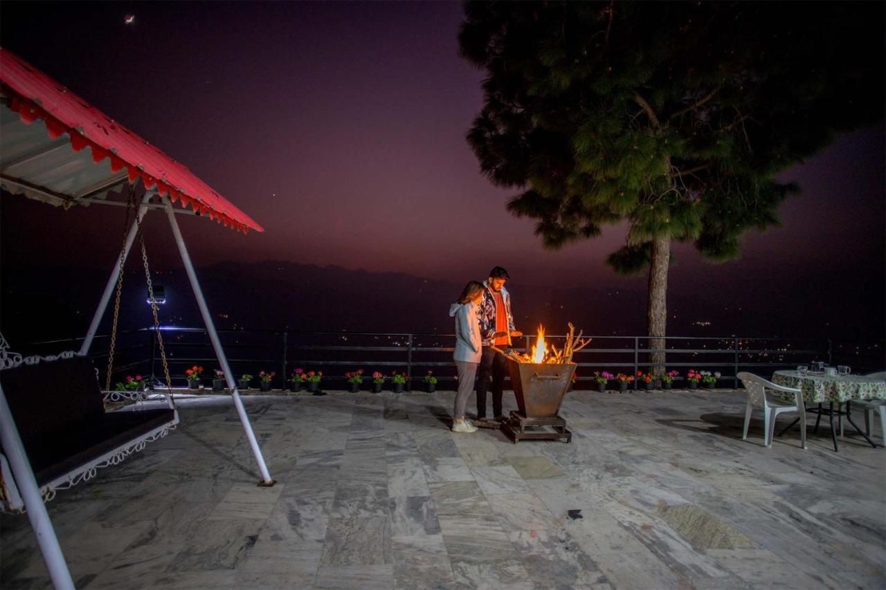 Villa Woodside Meadows By Veo - Part Of Stayvista Kasauli Exterior foto