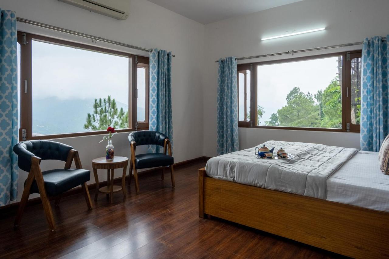 Villa Woodside Meadows By Veo - Part Of Stayvista Kasauli Exterior foto