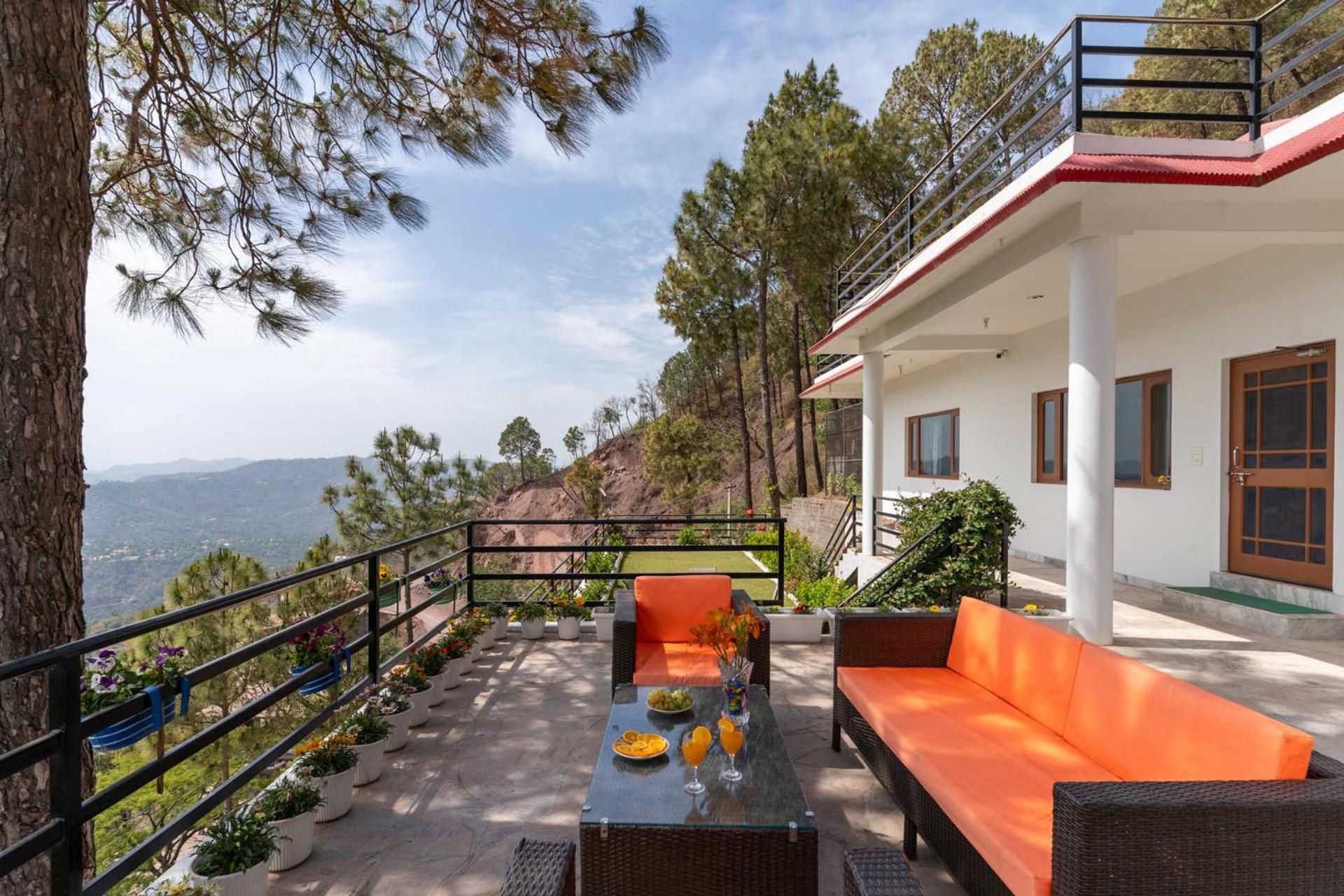 Villa Woodside Meadows By Veo - Part Of Stayvista Kasauli Exterior foto